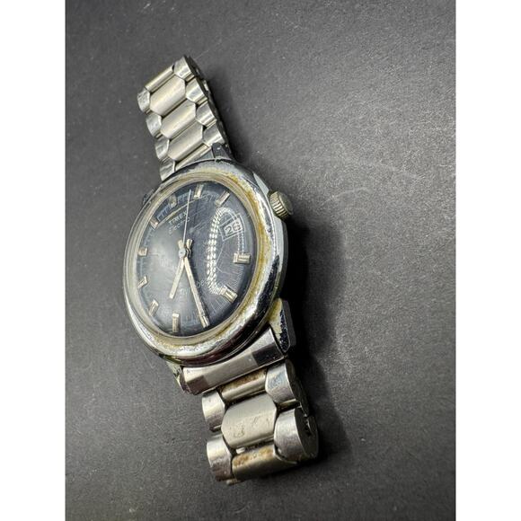 Vintage TIMEX Men’s Electric Dynabeat Black Dial Silver Tone Quartz Watch 30mm main image 7